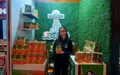 Yerba Mbaeteko lanza sabores innovadores en la Expo Capasu 2025.